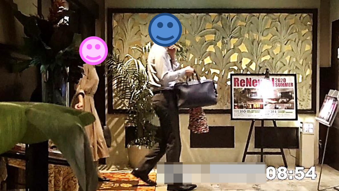 証拠写真 - ラブホテル出入り